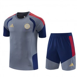 FC Bayern München Treningsdrakt + Shorts 2026-27 Grå FC Bayern München Treningsdrakt + Shorts 2026-27 Grå