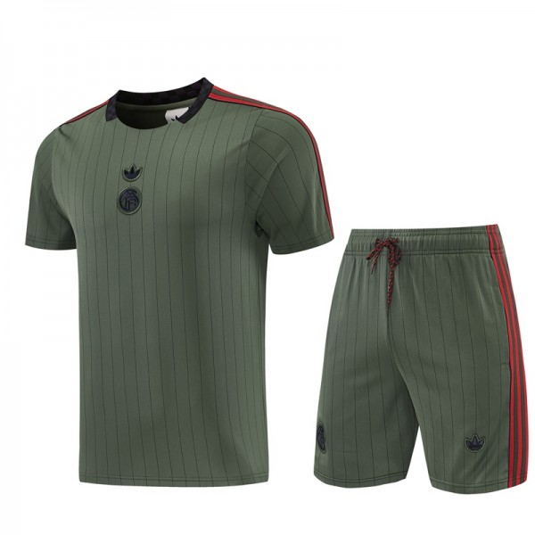 FC Bayern München Treningsdrakt + Shorts 2026-27 Grønn FC Bayern München Treningsdrakt + Shorts 2026-27 Grønn