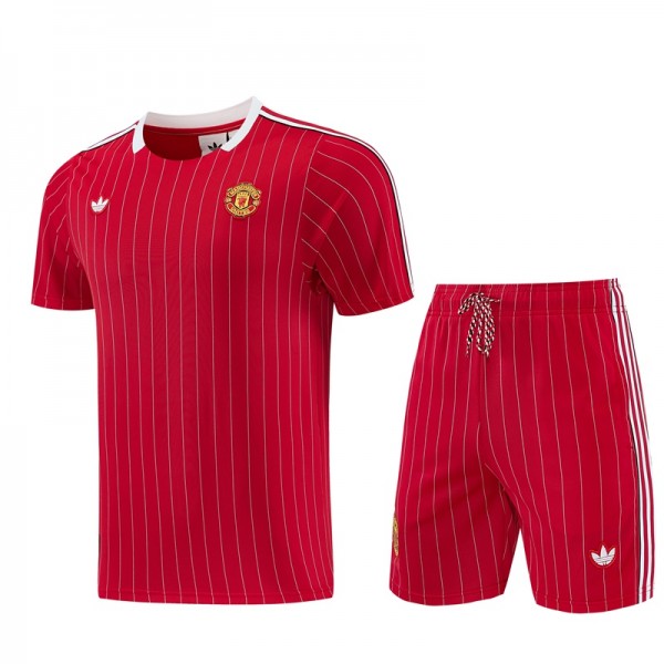 Manchester United Treningsdrakt + Shorts 2026-27 Rød Manchester United Treningsdrakt + Shorts 2026-27 Rød